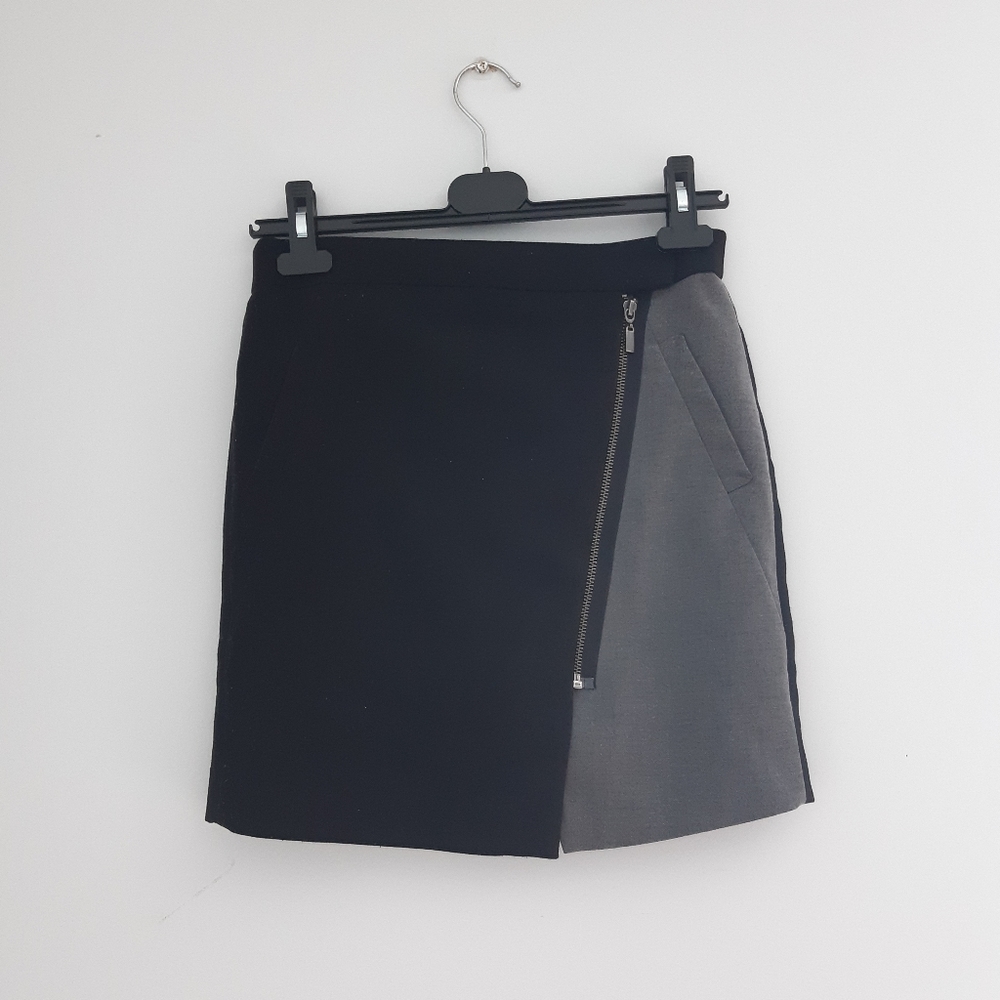 RW&CO mini skirt black & grey size 2